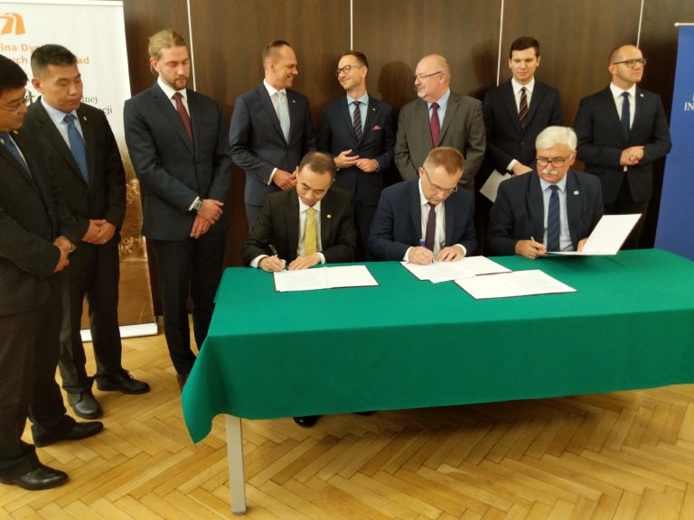 Podpisanie kontraktu przez Stecol