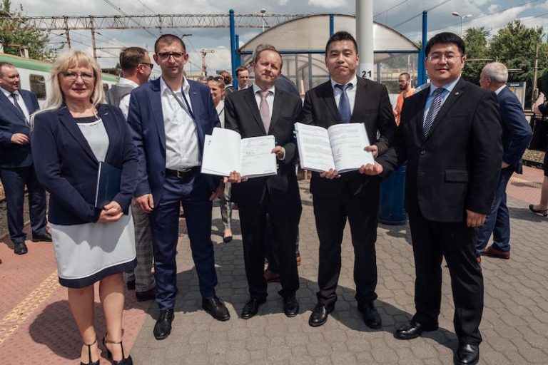 Stecol wkracza na rynek kolejowy